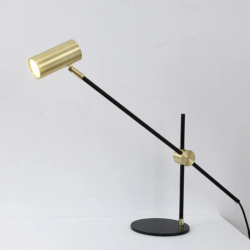 Скандинавский креативный дизайнерский настольный светильник постмодернистская