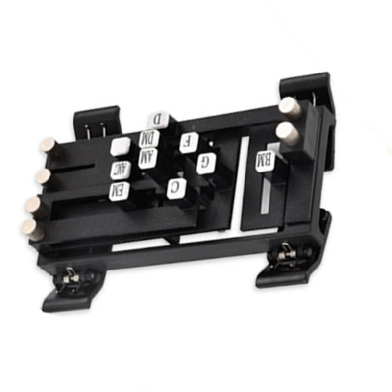 Система обучения игре на гитаре. Помощник по аккордам Пособие для занятий