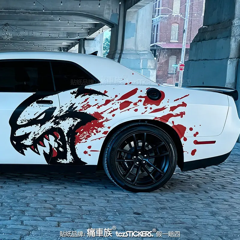 Фото Виниловые наклейки для автомобилей Dodge Challenger, модные спортивные и стильные наклейки для кузова. №2