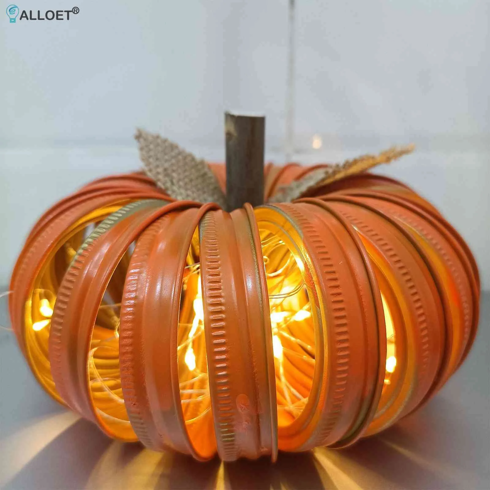 

Светодиодсветильник лампа-фонарь в виде тыквы для Хэллоуина, 15 см