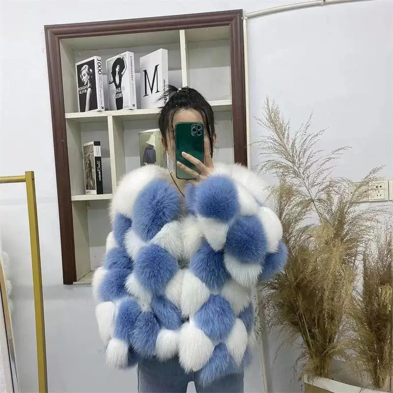 Роскошные куртки и пальто из натурального