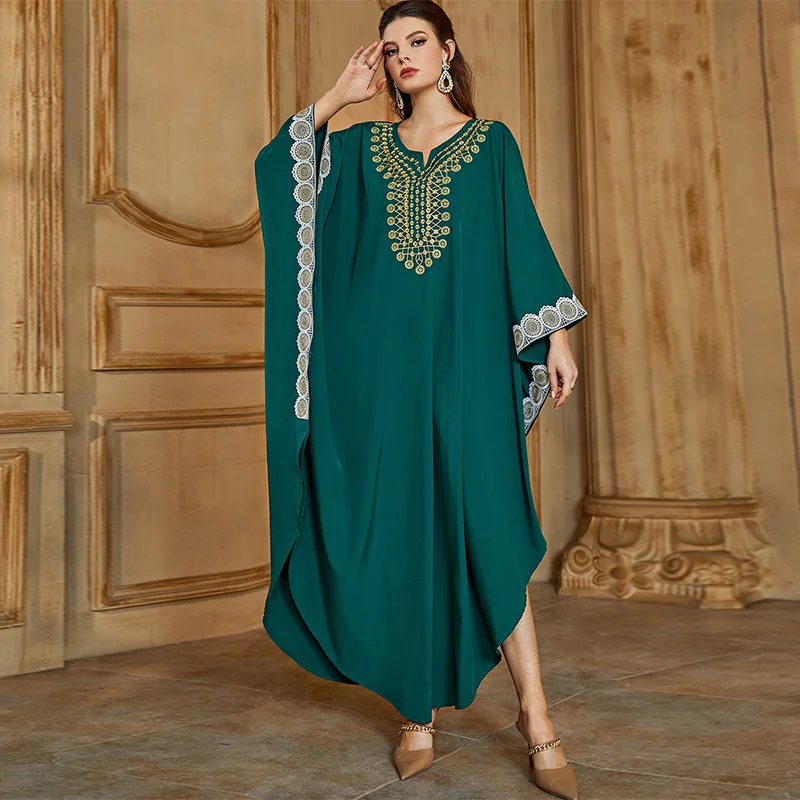 

Saudi Arabia Malaysia Ladies Dress Green Embroidered Loose Kimono African Indian National Costume Doll Sleeve Elegant Dubai Robe