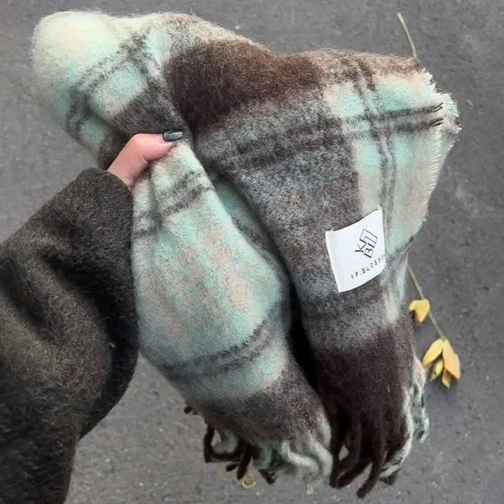 Шарф в клетку мятного шоколадного цвета с кисточками плюшевая кашемировая шаль