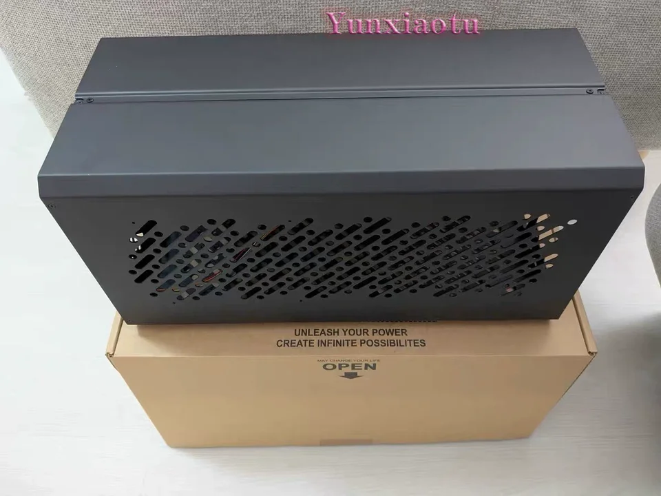 Фото Внешний графический адаптер (eGPU) TH3P4G3 OCuP4v2 TH5P4 Thunderbolt 3/4 в алюминиевом корпусе с вентилятором охлаждения №4