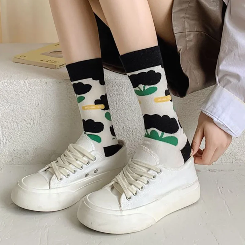 5 Pairs Long Winter Cotton Socks Women Flowers Print Luxury Socks   Fashion Black White Stitching Kawaii Slouch Chaussette Femme