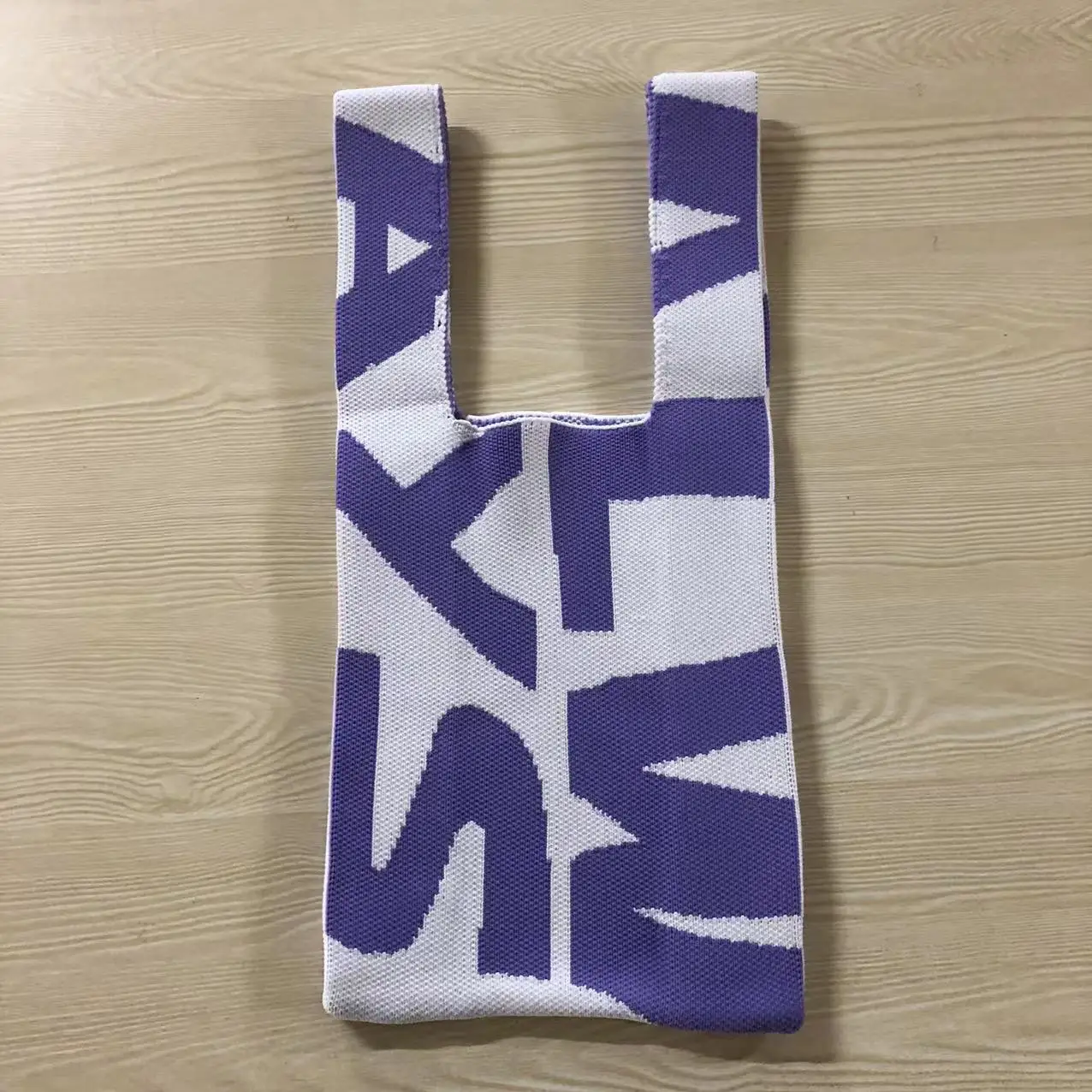 

Женская модная вязаная крючком сумка-тоут в японском стиле с алфавитом, плетеная жаккардовая Сумка-тоут среднего размера в Корейском стиле,...