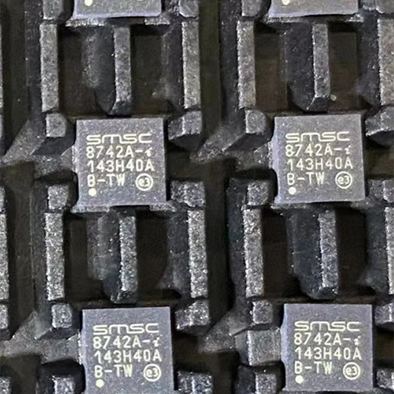 

10/шт. LAN8742A-CZ-TR 8742A LAN8742AI-CZ-TR 8742A-I QFN24