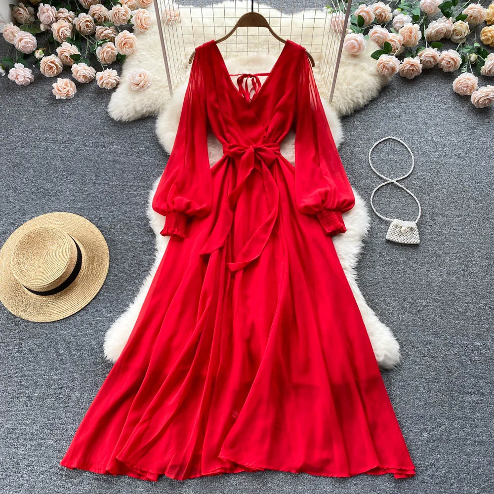 

VANOVICH 2022 Spring and Summer Vintage Red Temperament Lantern Sleeve Sexy V-neck Backless Bali Seaside Holiday Beach Dress