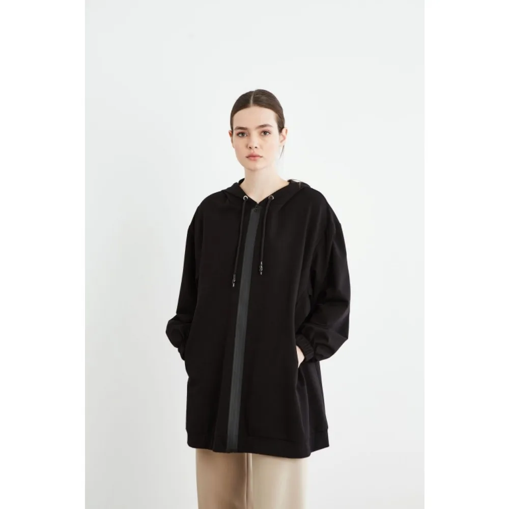 

Черная кепка на молнии Dorlie Ria