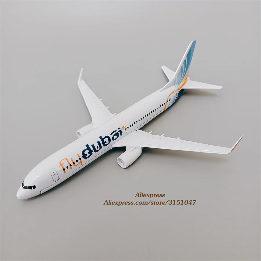 Модель самолета Deicast из металлического сплава 16 см масштаб 1: 737 |