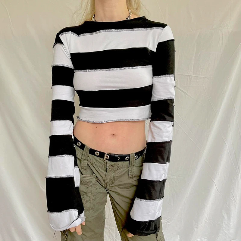 

Футболка женская облегающая в готическом стиле, модная пикантная рубашка в полоску, с длинным рукавом, повседневный короткий топ для девуше...