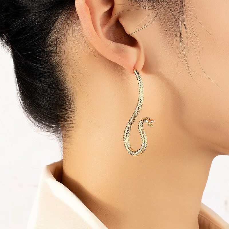 

Popular Style Snake Earrings Fashion Jewelry Personality Design Geometric Metallic Gold Color Drop Earring For Women Girl Gift