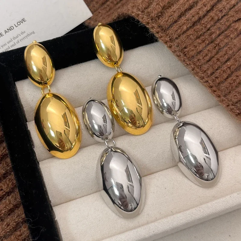 Очаровательные геометрические серьги-гвоздики из 18-каратного золота большие