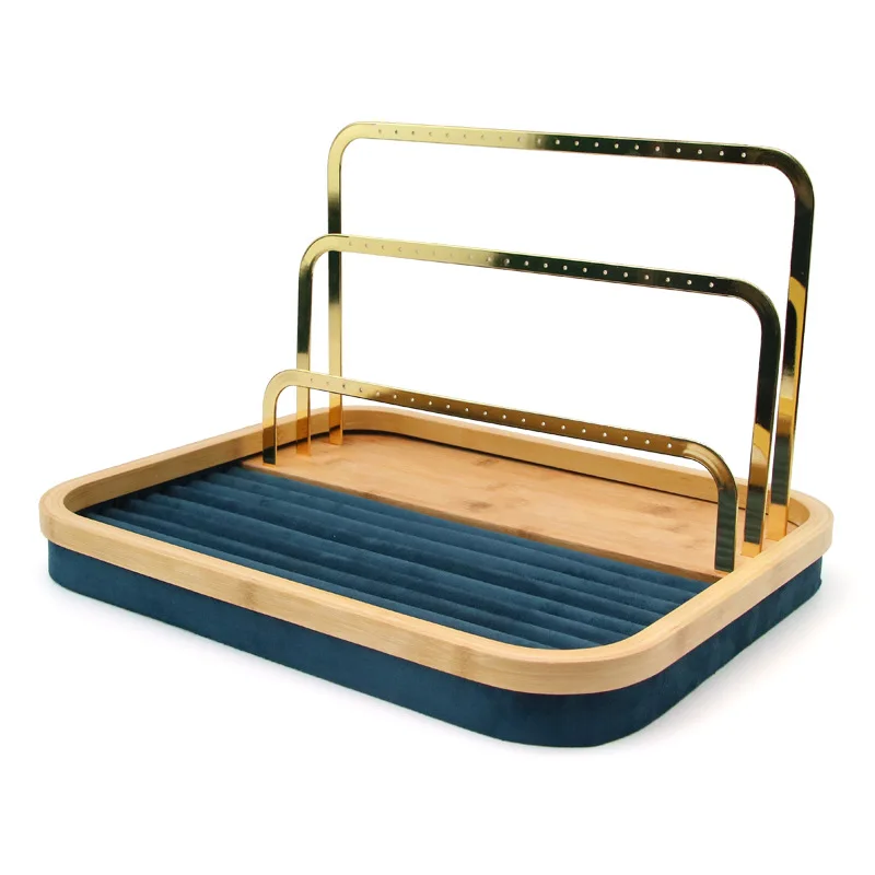 Рисунок 5 - Металлическая стойка для украшений