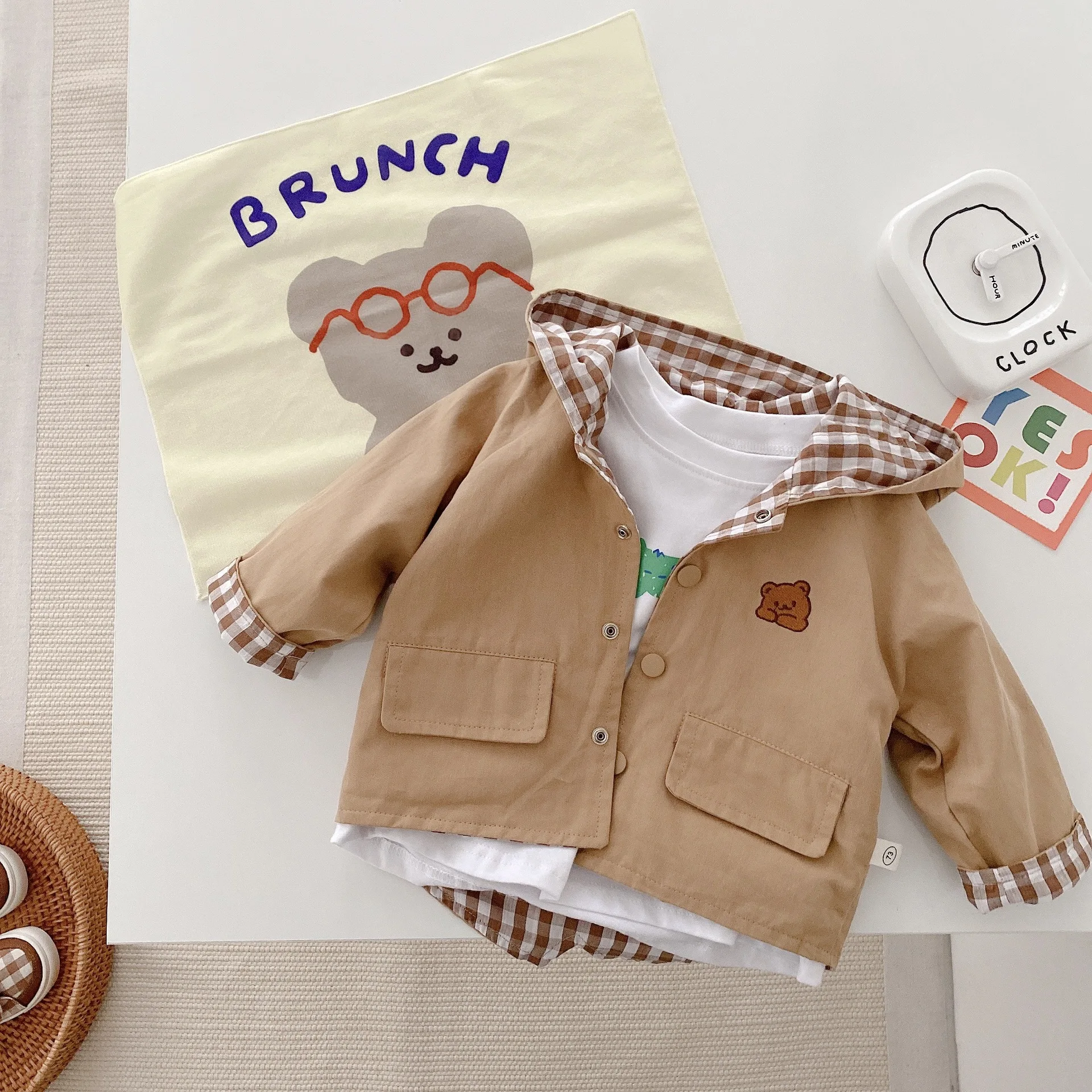 

0-6 Year Old Baby Girls Boys Autumn Windbreaker Children's Double-sided Coat Fashionable Plaid Boys Girls Bear Hoodie Jacket Top