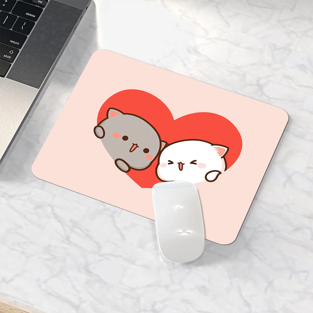 

Small Peach Mochi Cat Mouse Pad Kawaii Gaming Accessories Laptop Desk Mat PC Teclado Gamer Tapis De Souris Girl Gift Mousepad