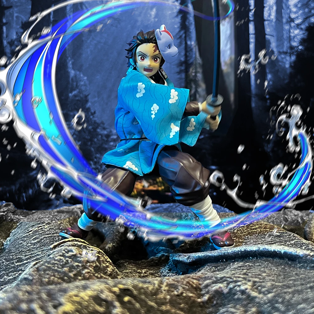 Фото Demon Slayer аниме Shf Kamado Tanjirou тренировочная одежда ручной работы со встроенной железной проволокой подходит для 1/12 подвижной гуманоидной игрушки №3