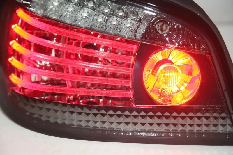 

For E60 5 Series 520i 523i 525i 528i 530i LED Tail Lamp 2008 to 2009 year SN