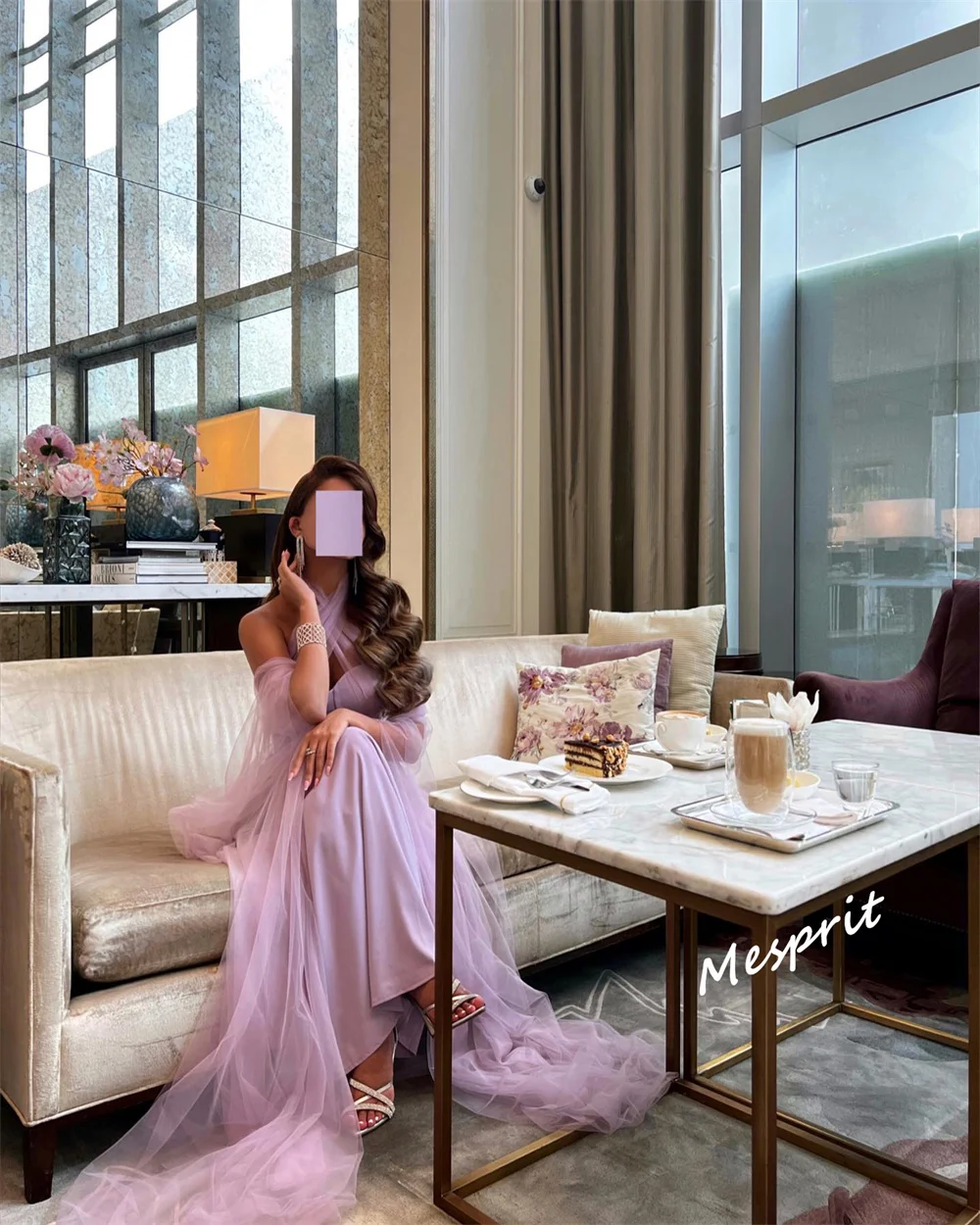 Индивидуальное платье Quinceanera высокого качества с лямкой на шее и длиной до пола