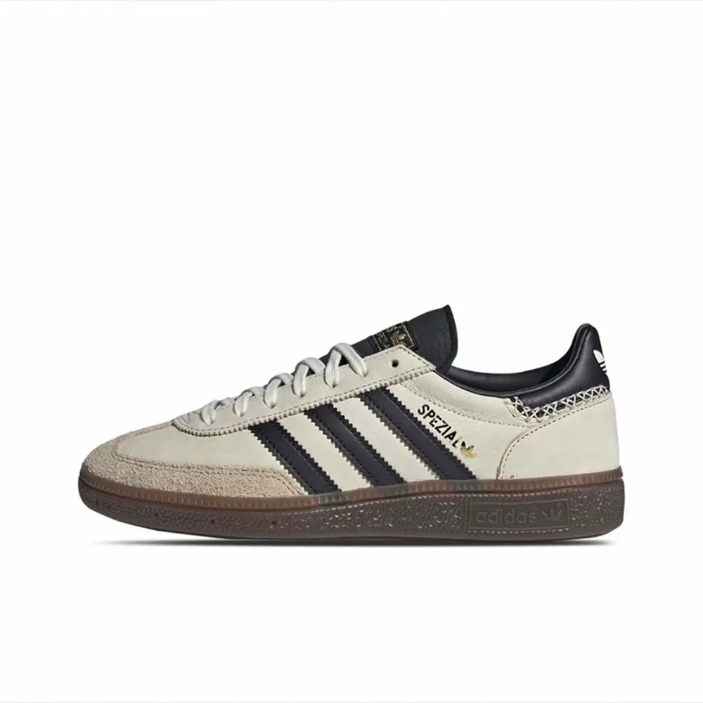 Фото Женские белые низкие кроссовки adidas Originals HANDBALL SPEZIAL с закругленным носком для комфорта и тепла IE3698 №2