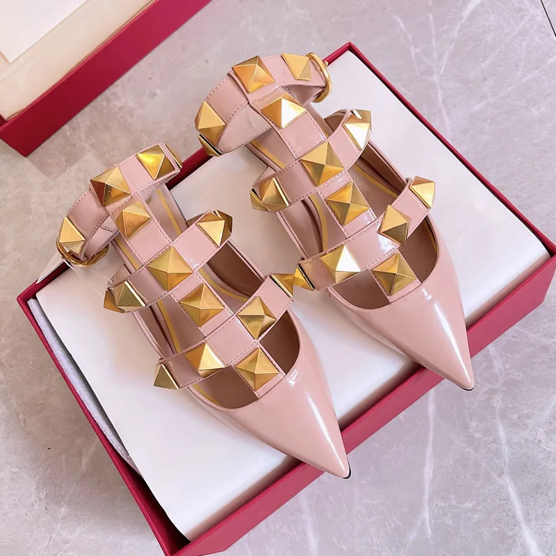 Summer Women's Sandals 2023 New Elegant With Low Heels Ankle Strap Rivets Brand Designer Female Shoes Fashion Casual Slippers