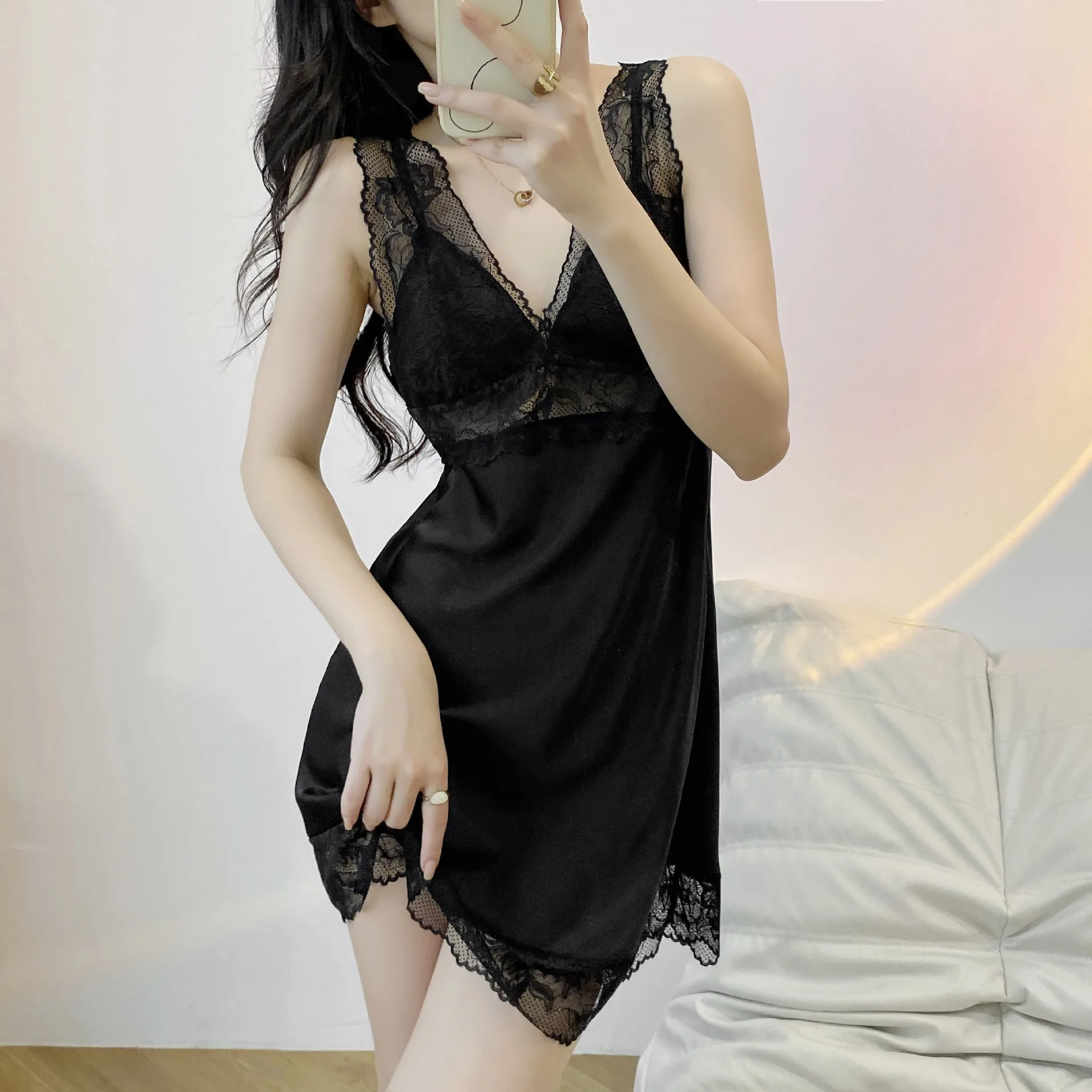 

Sexy V-Neck Sleepwear Nighty Gown Spaghetti Strap Nightgown Women Lace Nightdress Loungewear Summer Home Dress Lingerie
