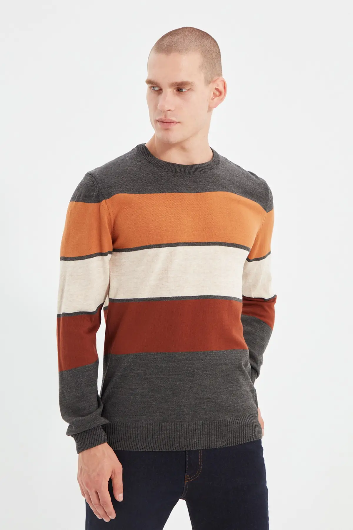 

Trendyol Male Slim Fit Bike Collar Color Block Sweater TMNAW22KZ0654