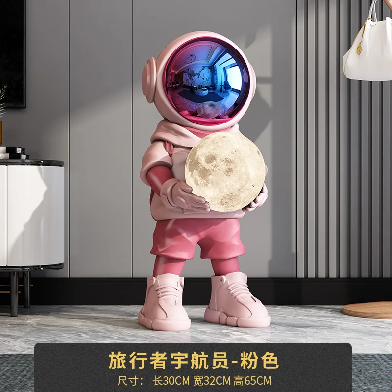 

Статуя космонавта из смолы