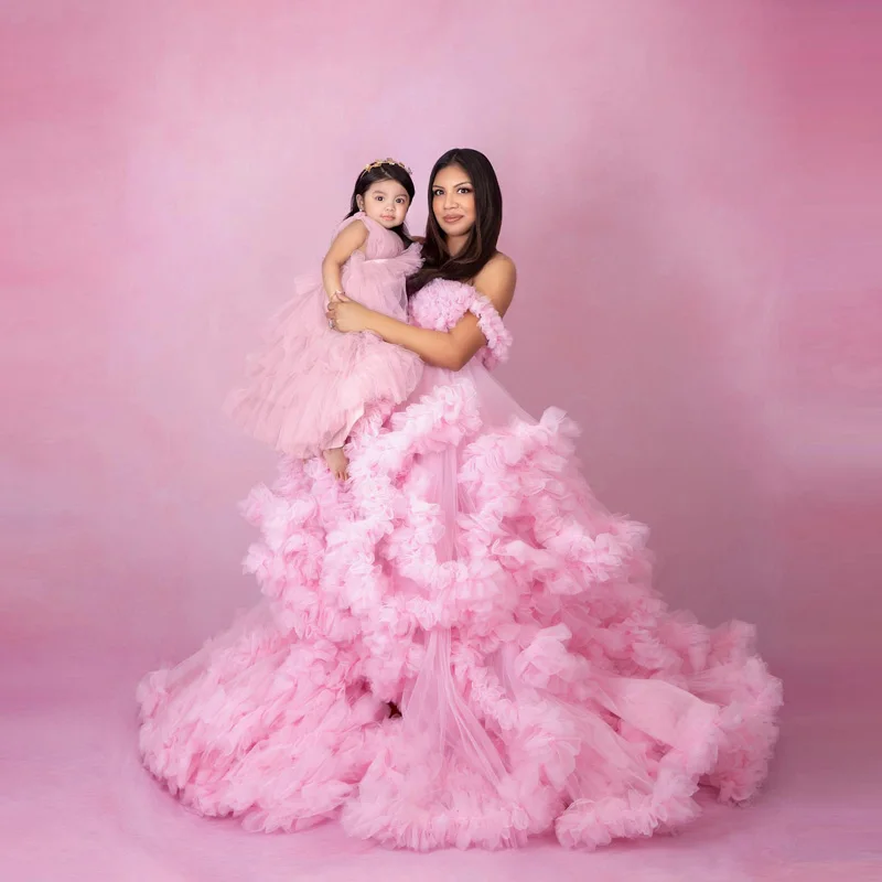 Pink Pleated Ruffles Tulle Mom And Daughter Dress Grossesse Lush Mesh Ruffled Birthday Party Tulle Gowns Front Slit Long Dresses