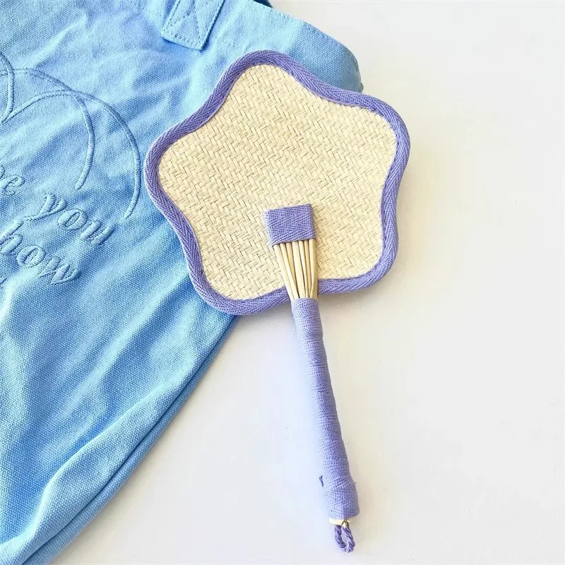 

Ручной деревянный веер MOONBIFFY