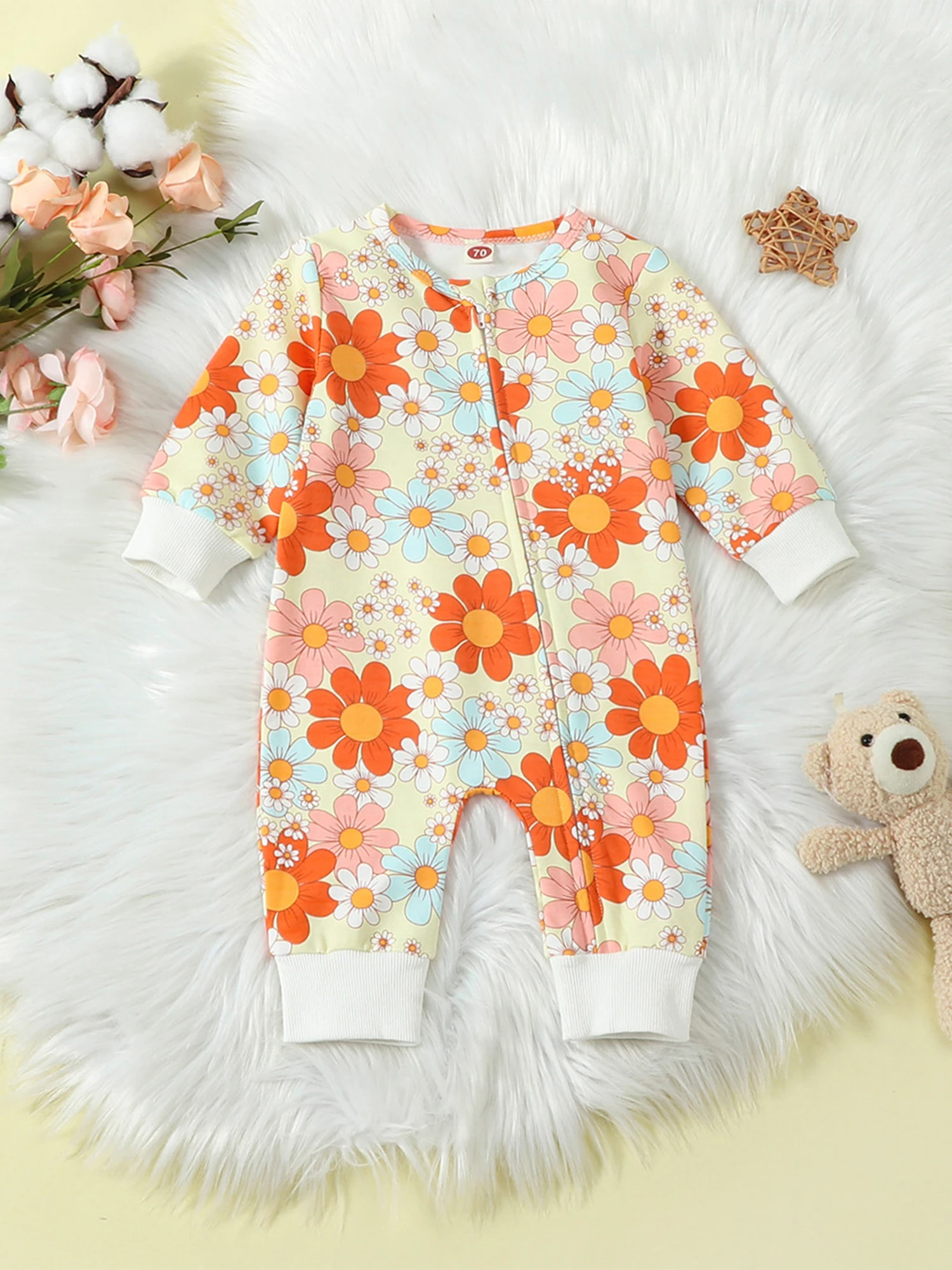 

Adorable Infant Strawberry Print Footless Pajama Romper with Zipper Closure and Long Sleeves for Cozy Nights - Perfect Newborn