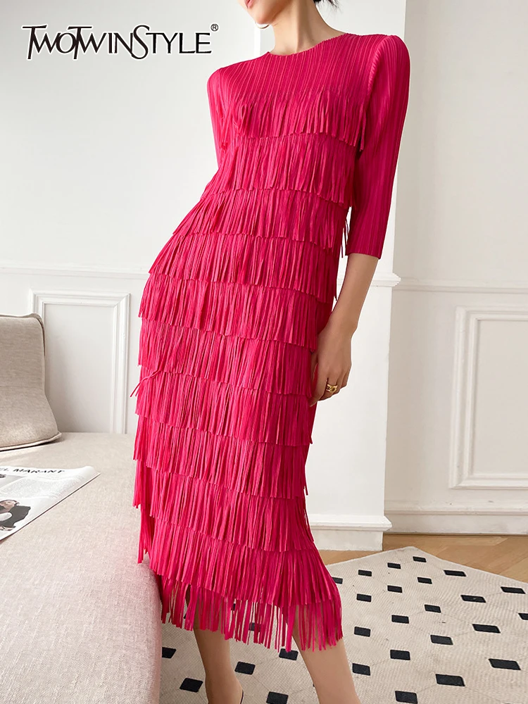 

TWOTWINSTYLE Solid Slimming Temperament Dresses For Women Round Neck Sleeveless High Waist Patchwor Tassel Chic Dress Female New