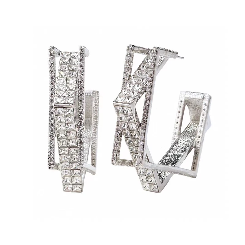 Большие круглые серьги-кольца SENYU с фианитами класса ААА