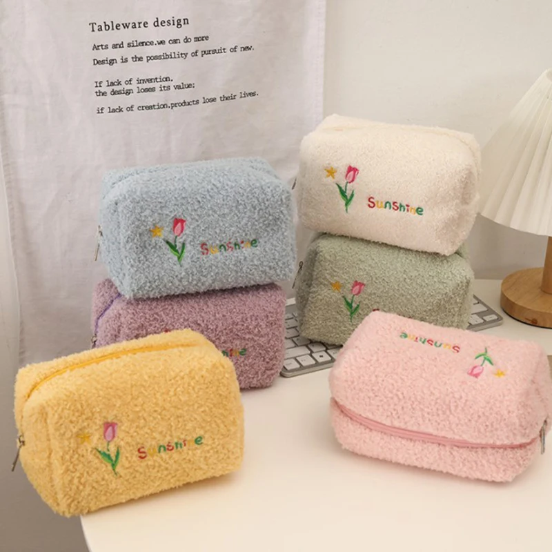

Tulip Flower Travel Cosmetic Storage Bag Women Female Makeup Organizer Handbags