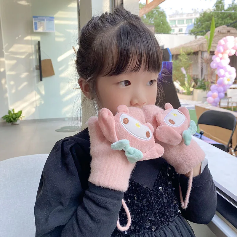 Рисунок 4 - Мультяшная плюшевая кукла аниме