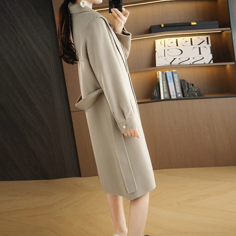 Рисунок 2 - Женское шерстяное пальто с длинным рукавом