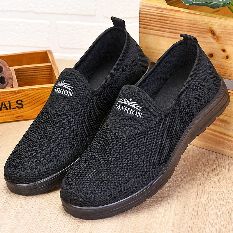 

Mesh Men Vulcanized Shoes 2022 New Fashion Soft Old Beijing Cloth Shoes Non-slip Male Shoes Slip-on Cozy Leisure Men Sneakers