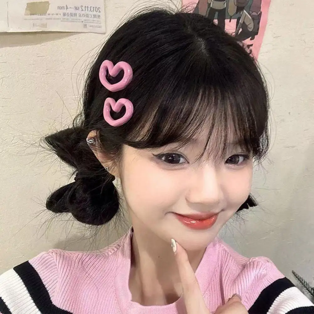 

Women Exquisite Hairpin Sweet Color Hollow Heart Hair Clip Lightweight Hair Accessory for Women Anti-slip Fixation Smooth