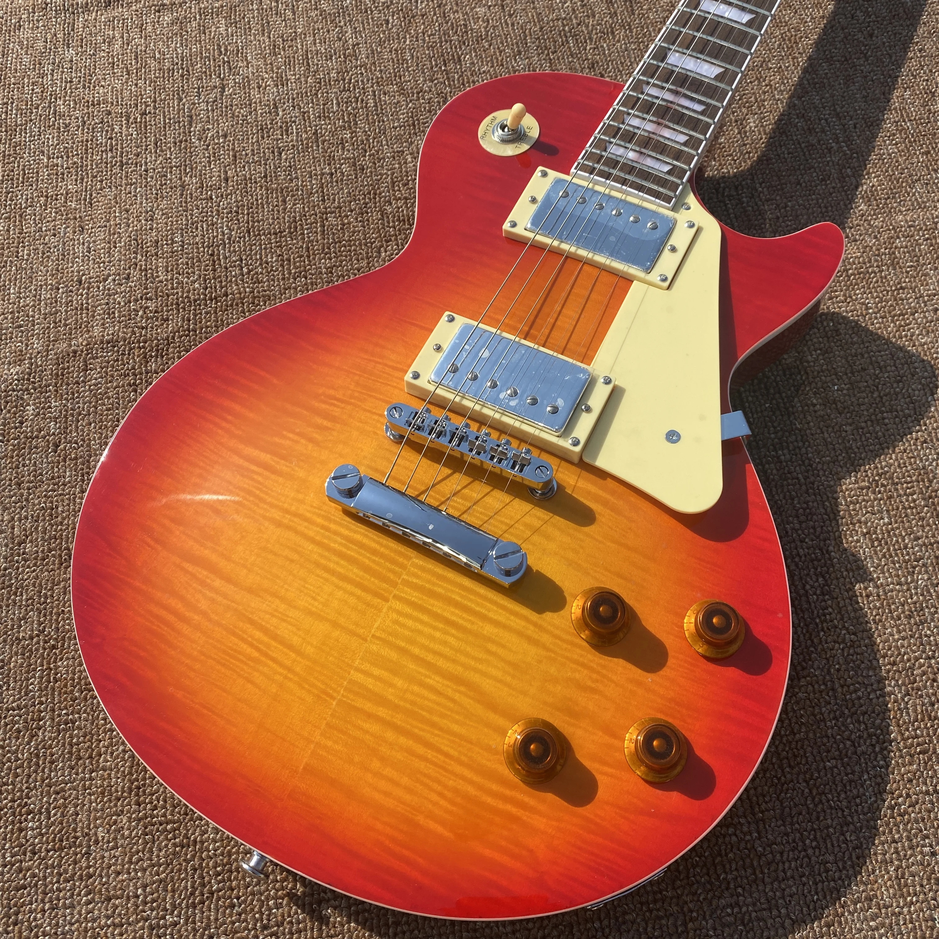 

LP Electric Guitar Cherry Sunburst Color Rosewood Fingerboard Chrome Hardware Mahogany Body