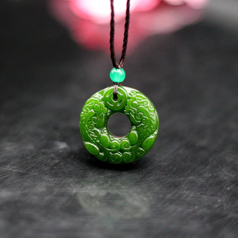 

Natural Green Jade Pixiu Buckle Pendant Necklace Chinese Fashion Jewellery Hand-Carved Charm Amulet Lucky Gifts for Women Men