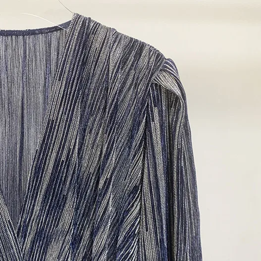 Женское плиссированное платье с люрексом привлекательное облегающее мини