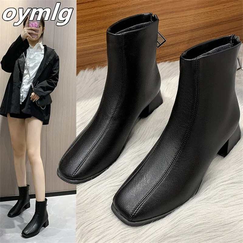 

Женские короткие ботинки на толстом каблуке, новинка осень-зима 2022, ботинки на молнии сзади, бархатные ботинки на высоком каблуке, модные ботинки, ботинки