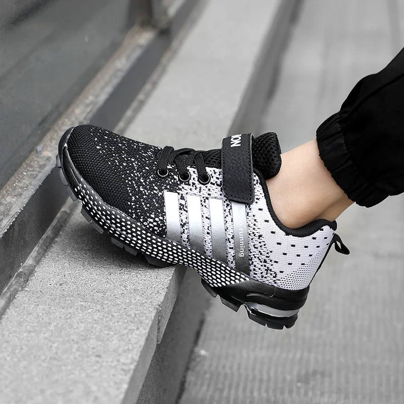 Boys Sports Shoes Kids Running Sneakers Fashion Tenis Children Casual Shoes Breathable Mesh Sneakers Girl Lightweight Shoes