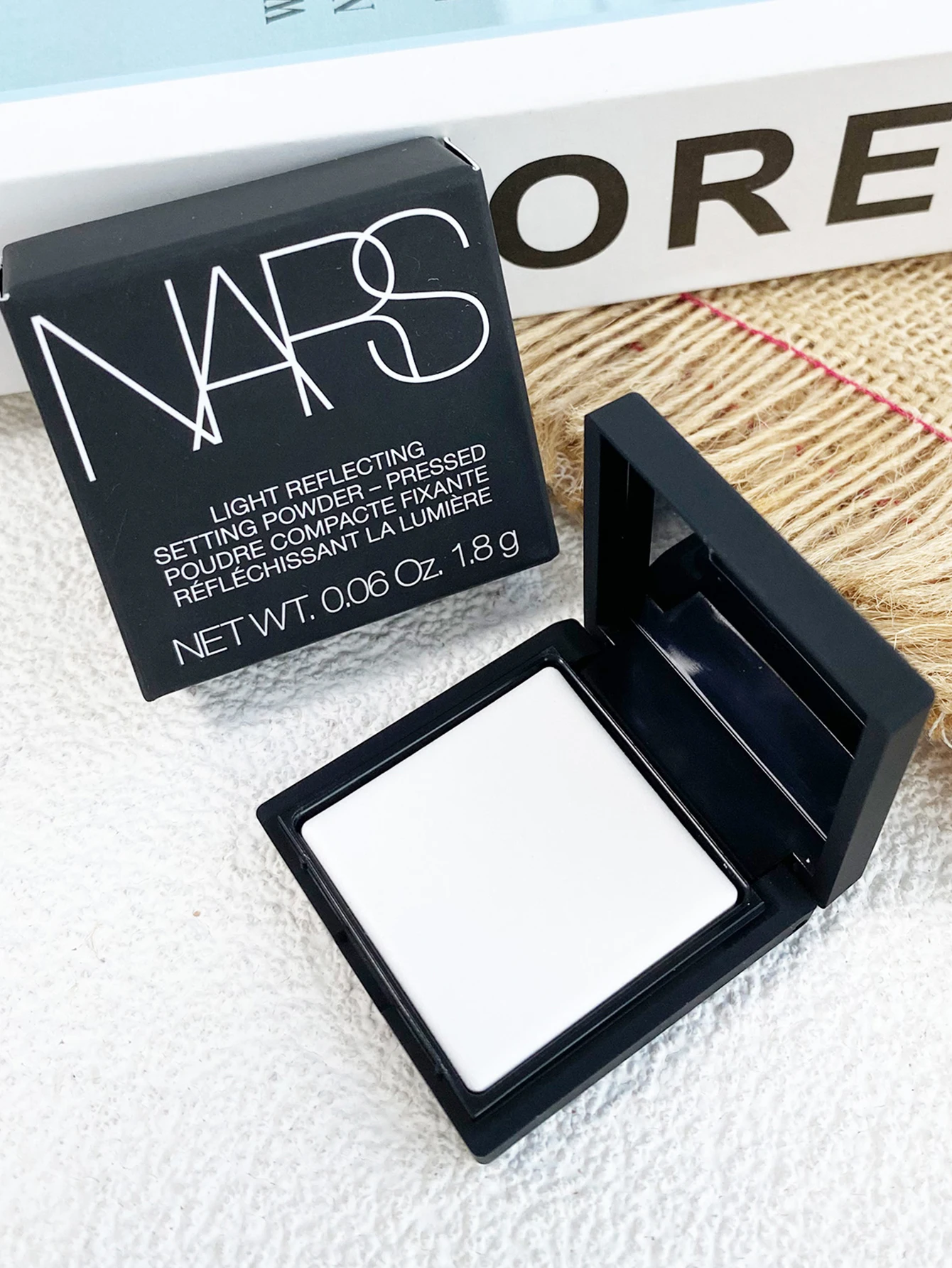 Зеркальный отражающий порошок NARS прессованный 1 8 г