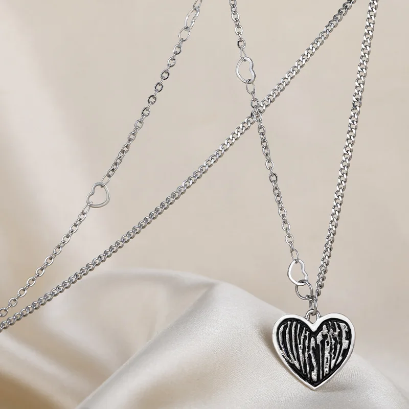 

Retro Fashion Letters Sweetheart Titanium Steel Short Necklace for Women Girls 2022 New