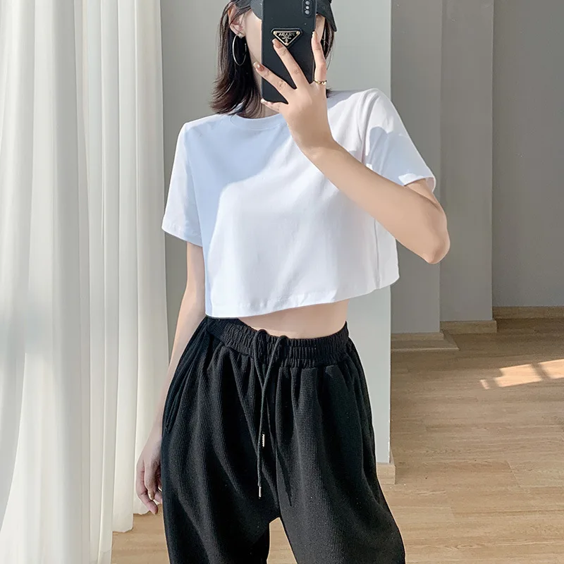 Женская однотонная футболка с коротким рукавом