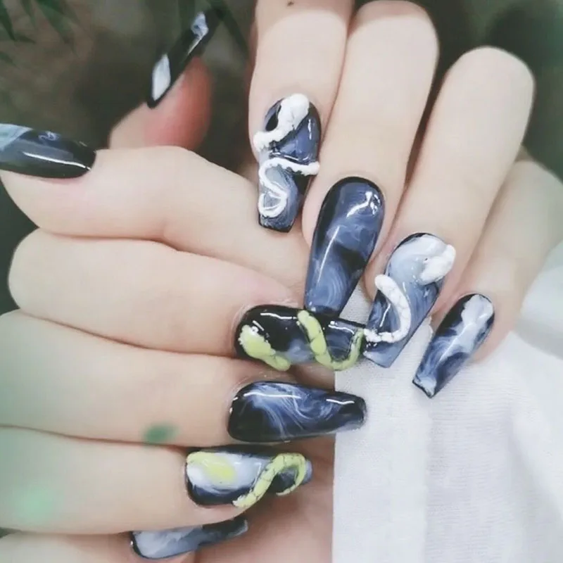 

Handmade Painted Nails Press on Full Cover Professional Nails Art Manicuree Snake False Nails Wearable Artificial With Designs