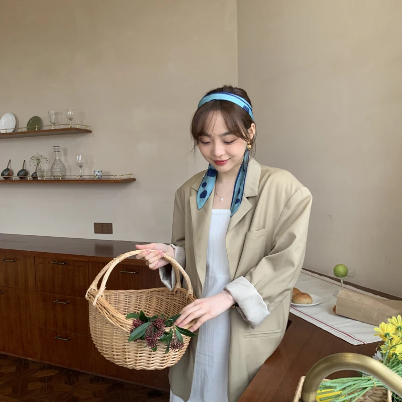 Рисунок 5 - Женский узкий длинный шарф Luna & Dolphin