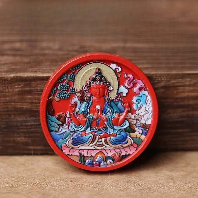 Подвеска-покровитель Будды Натал с красным песком