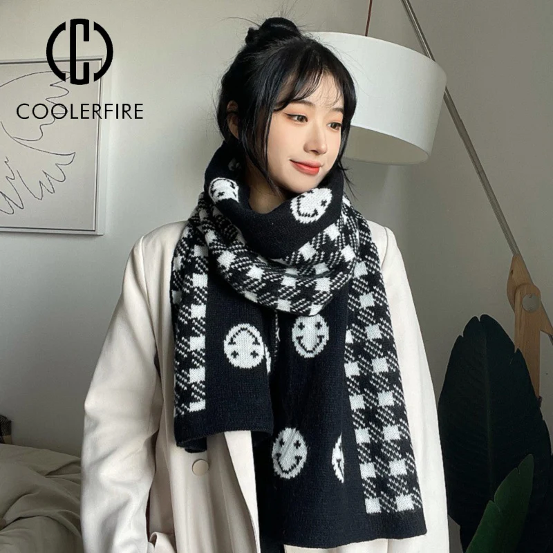 

Winter Women Scarf Fashion Knitting Designer Women Luxury Keep Warm Double Sided Outdoor Plaid Smiley Face Cashmere Scarf AC2210